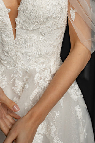 Floral Lace Wedding Dress Altsoba - Olivia Bottega