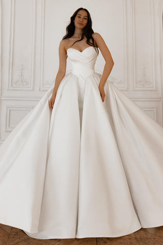 Basque Waist Wedding Gown Oceania - Olivia Bottega