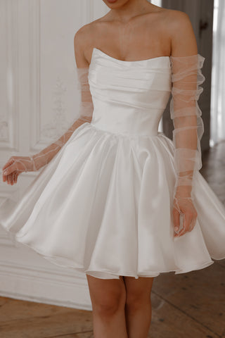 Short Wedding Dress Fiorelia with Detachable Straps - Olivia Bottega