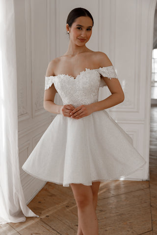 Short Lace Wedding Dress Aditi - Olivia Bottega