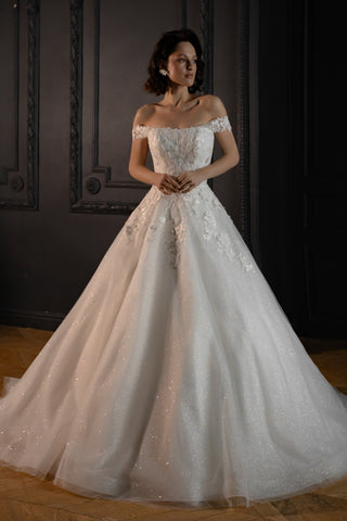 Floral Lace Tulle Wedding Dress Yoki with Detachable Straps - Olivia Bottega