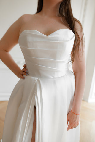 Plus Size Mikado Wedding Dress Chloe - Olivia Bottega