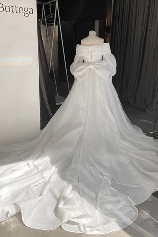 Light ivory Extra Convertible Wedding Dress Audrey (Basic dress + bolero + bow + detachable train) - Olivia Bottega