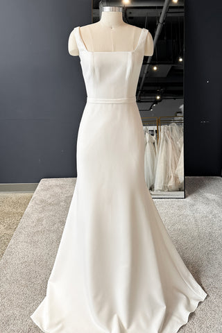 Plus Size Crepe Wedding Dress Jessica - Olivia Bottega