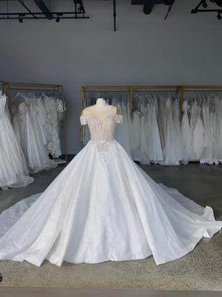 Off-the-Shoulder Sparkly Wedding Dress Udjiri - Olivia Bottega