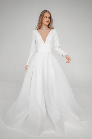 Minimalist Organza Wedding Dress Tayra - Olivia Bottega