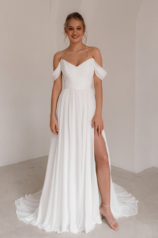 Chiffon Wedding Dress Marit With High Leg Slit - Olivia Bottega