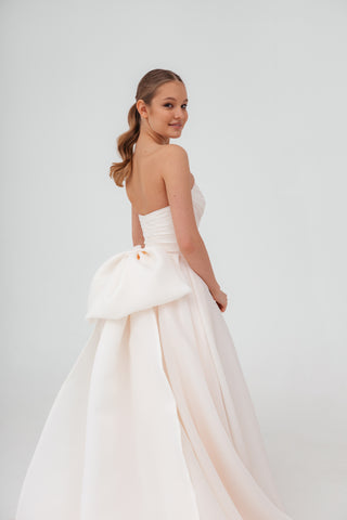 Coral Extra Convertible Wedding Dress Audrey (Basic dress + bolero + bow + detachable train) - Olivia Bottega