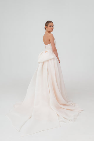 Coral Extra Convertible Wedding Dress Audrey (Basic dress + bolero + bow + detachable train) - Olivia Bottega