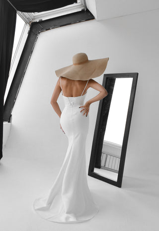 Minimalist Mermaid Wedding Dress Selena - Olivia Bottega