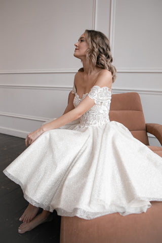 Tea Length Lace Wedding Dress Elise - Olivia Bottega