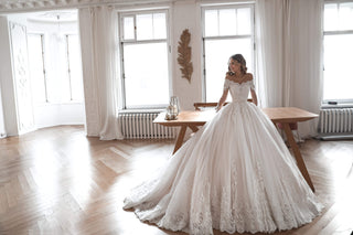 Lace wedding dress Elizabett Deco - oliviabottega