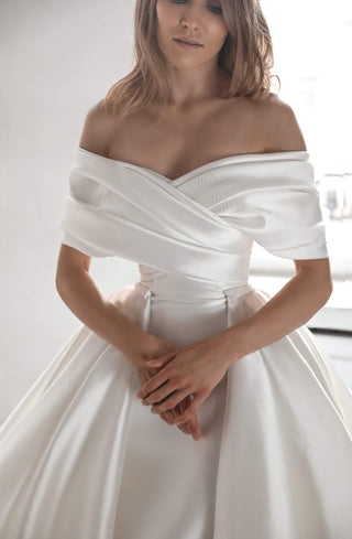 Mikado Off-The-Shoulder Wedding Dress Jacqueline With Detachable Skirt - oliviabottega