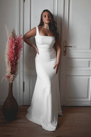 Plus Size Crepe Wedding Dress Jessica - Olivia Bottega